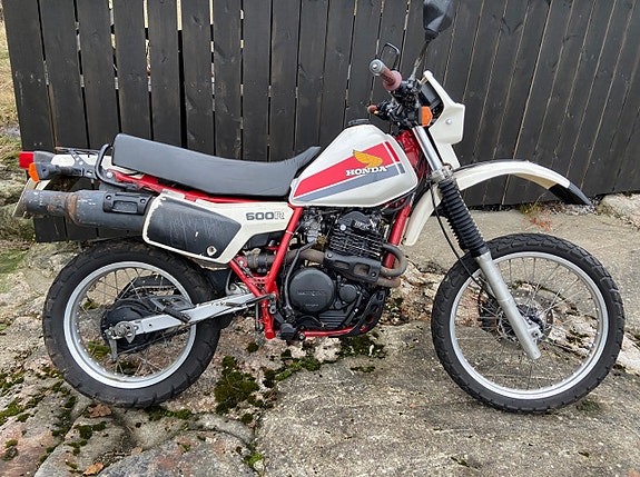 Honda XL 600R 2 of 2