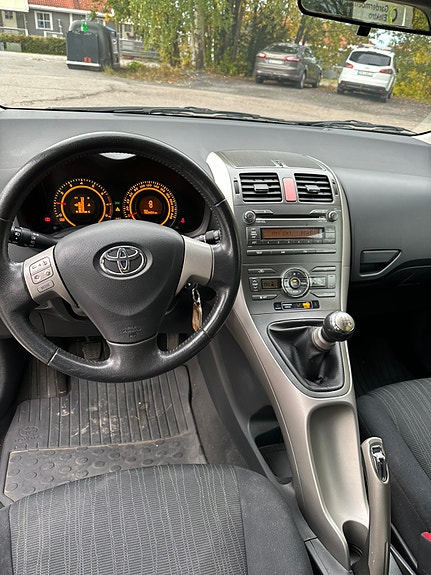Toyota Auris 9 of 10