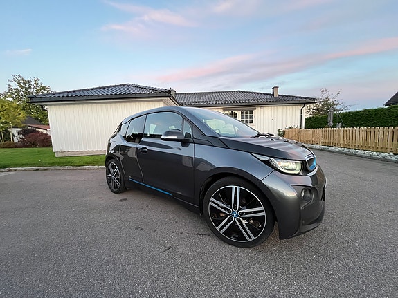 BMW i3 3 of 18