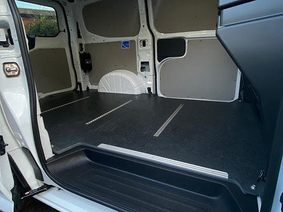 Volkswagen Transporter 22 of 24