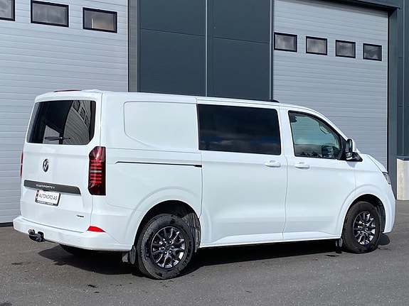 Volkswagen Transporter 10 of 24