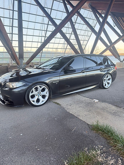 BMW 520d 2 of 26