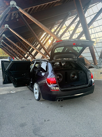 BMW 520d 24 of 26