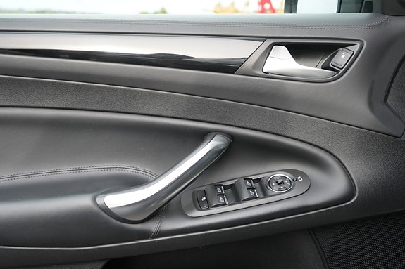 Ford Mondeo 16 of 30