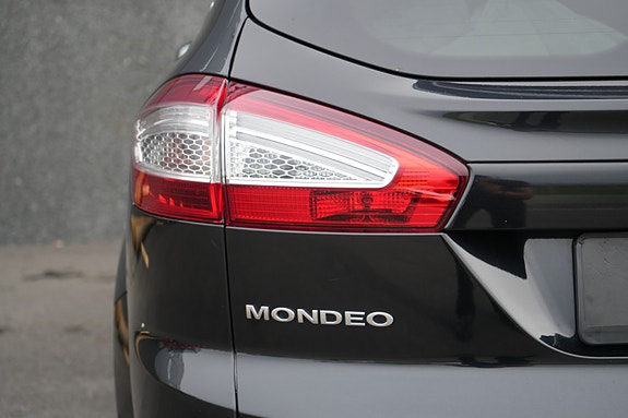 Ford Mondeo 11 of 30