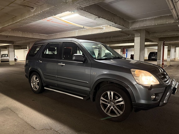 Honda CR-V 2 of 10