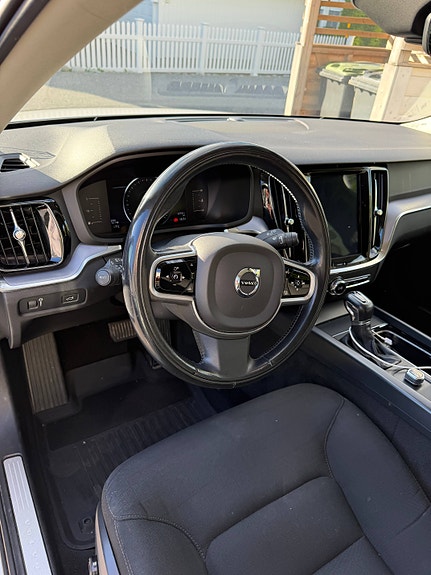 Volvo V60 Cross Country 10 of 12