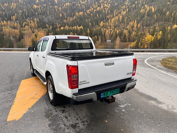 Isuzu D-max 6 of 7