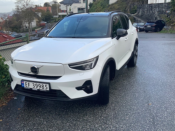 Volvo XC40 5 of 13