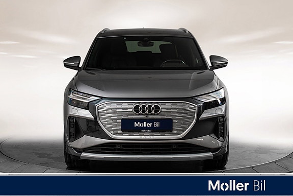Audi Q4 e-tron 3 of 18