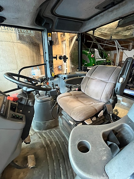 New Holland TS115 10 of 14