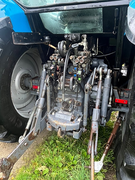 New Holland TS115 6 of 14