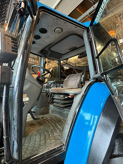New Holland TS115 9 of 14