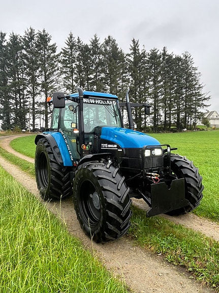 New Holland TS115 4 of 14