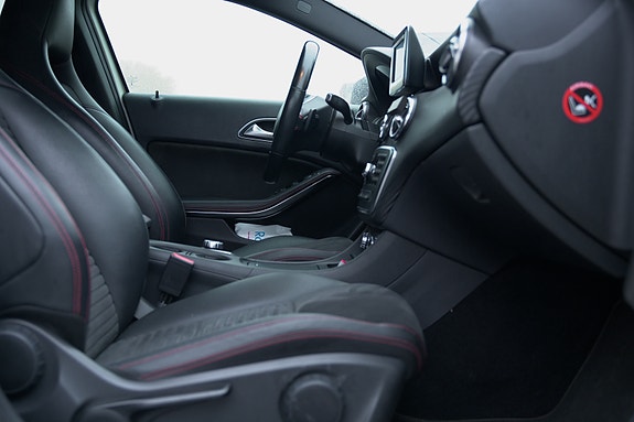 Mercedes-Benz A200 d 24 of 30