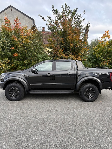 Ford Ranger Raptor 6 of 13