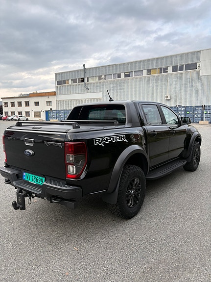 Ford Ranger Raptor 9 of 13