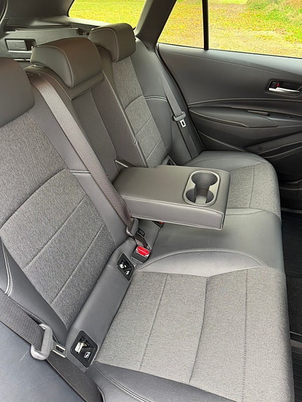 Toyota Corolla 10 of 17