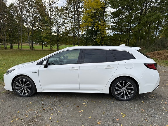 Toyota Corolla 5 of 17