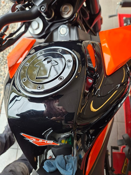 KTM 125 Duke 10 of 14