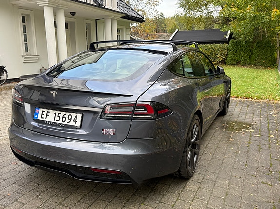 Tesla Model S 3 of 10