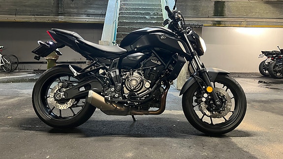 Yamaha MT-07 2 of 20