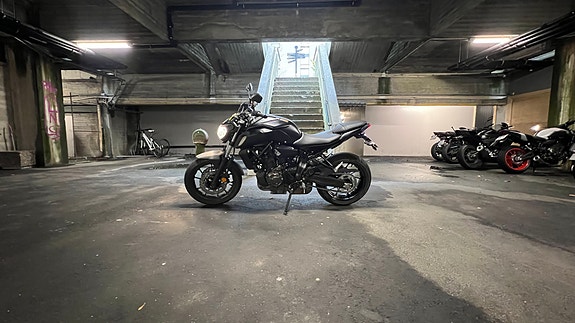 Yamaha MT-07 3 of 20