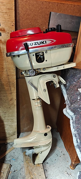 Yamaha 9,9/15, Veteran Suzuki 7 hk 9 of 13