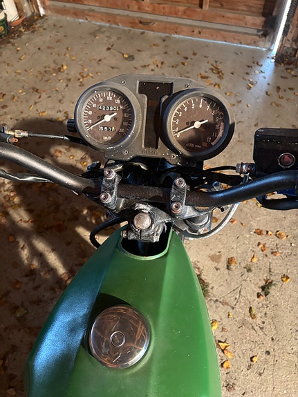 Suzuki GS 400 9 of 15