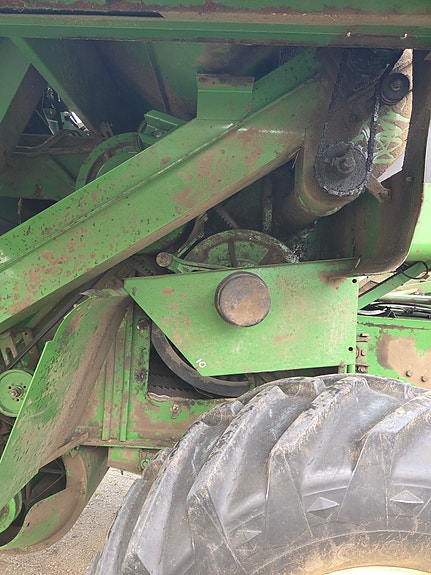 John Deere 1042 14 of 18