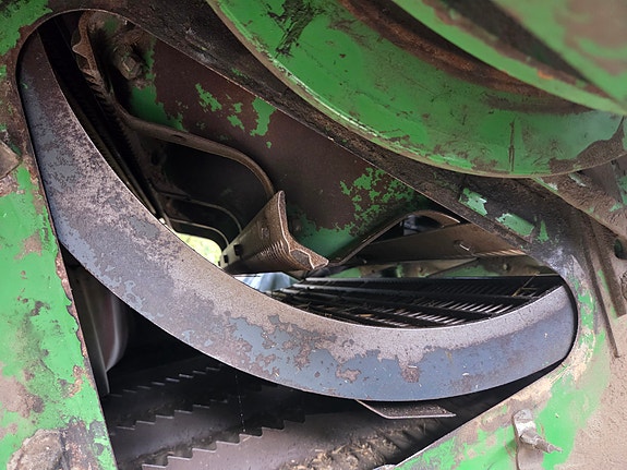 John Deere 1042 15 of 18