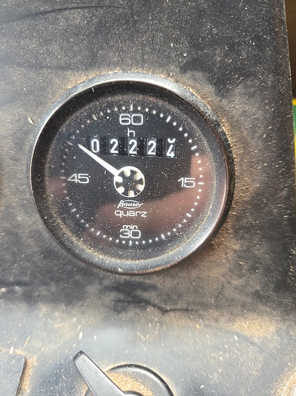 John Deere 1042 6 of 18