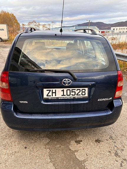 Toyota Corolla 5 of 8