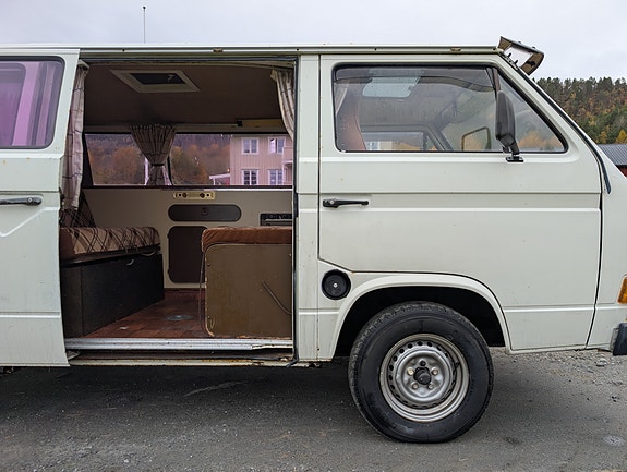 Volkswagen Transporter 4 of 22