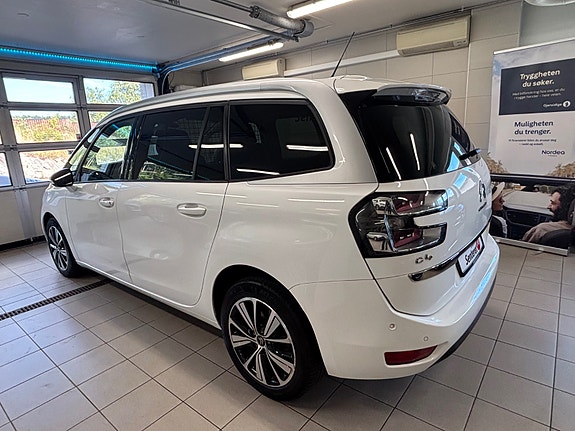 Citroen Grand C4 Picasso 6 of 30