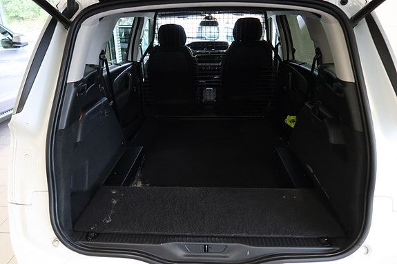 Citroen Grand C4 Picasso 26 of 30