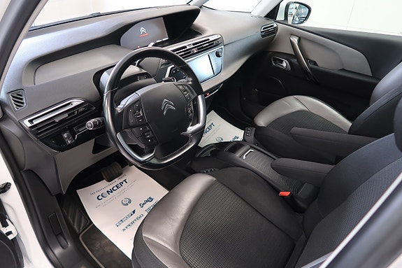 Citroen Grand C4 Picasso 28 of 30