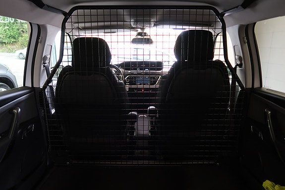 Citroen Grand C4 Picasso 27 of 30