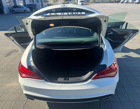 Mercedes-Benz CLA180 8 of 21
