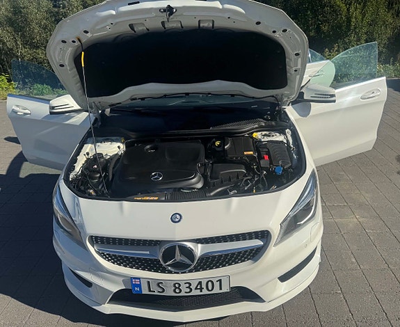 Mercedes-Benz CLA180 12 of 21