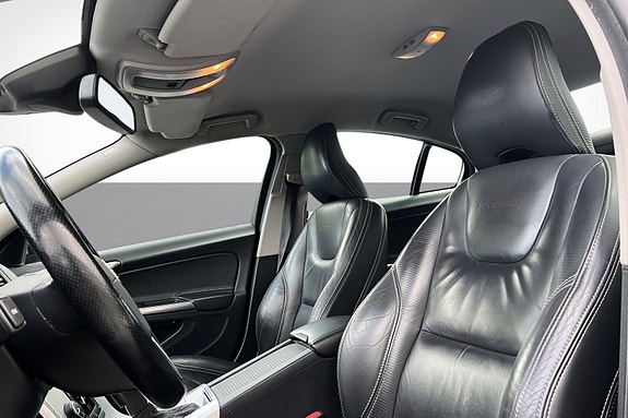 Volvo S60 8 of 19