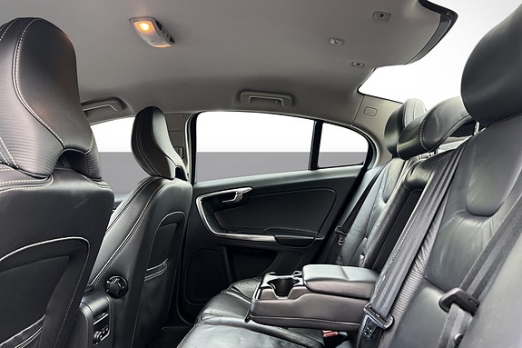 Volvo S60 10 of 19