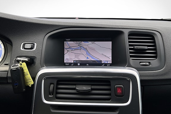 Volvo S60 15 of 19