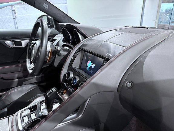 Jaguar F-TYPE 22 of 25