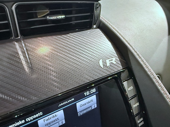 Jaguar F-TYPE 18 of 25
