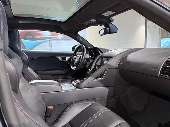 Jaguar F-TYPE 21 of 25