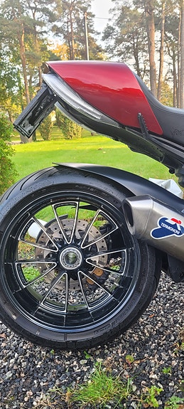 Ducati Diavel 12 of 25