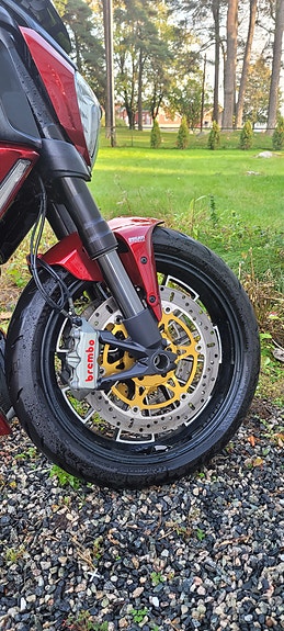 Ducati Diavel 10 of 25
