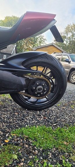 Ducati Diavel 17 of 25