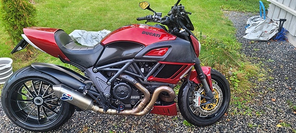 Ducati Diavel 23 of 25